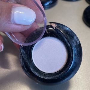 New never worn Lancôme eyeshadow in PINK PEARLS